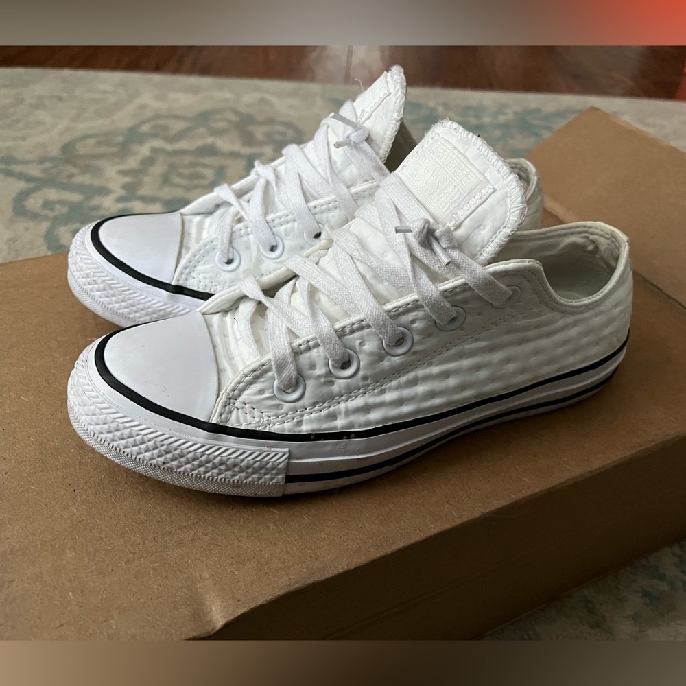 Converse slip on shoes - great shape - slight yellowing on the back of the shoes
